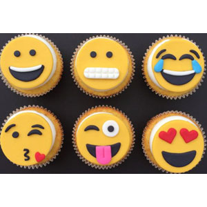 6 Pieces Round Shape Emoji Cupcakes