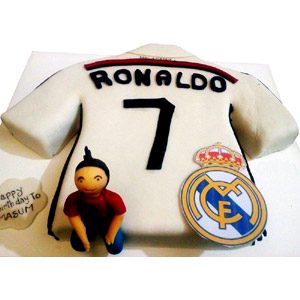 (73) 2 Pounds Ronaldo Fondant Cake