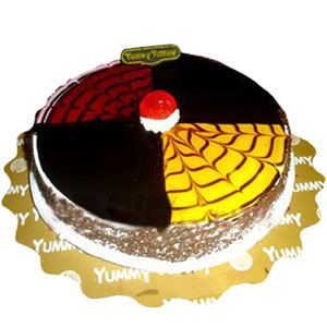 (004)Yummy Yummy- Half kg four flavor round shape cake