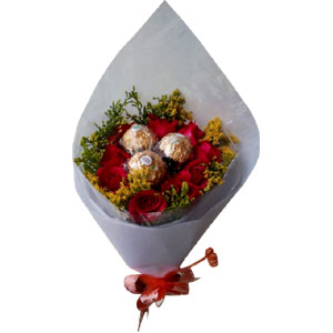 Ferrero Rocher and rose bouquet 