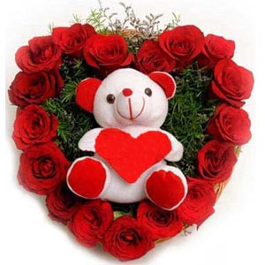 (003) Heart Shaped Roses with Small Love Bear