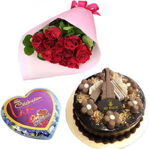 Roses with chocolate and cake