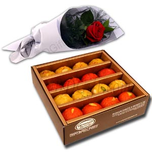 (21) Sweets Box with Red Rose.