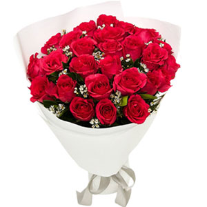 24 pieces red roses in a bouquet