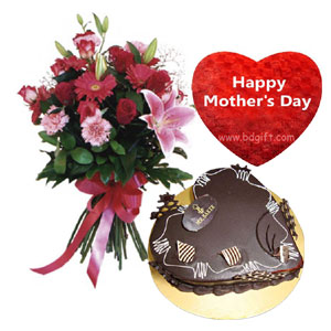 (005) Cake W/ Mixed Flowers in Bouquet & Mother' s Day Heart shaped pillow
