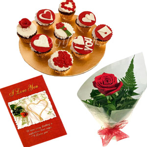 (35) Cupcake W/ card & red rose
