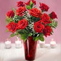 (F3) Roses in vase